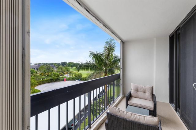 2400 Presidential Way 401, West Palm Beach, FL 33401