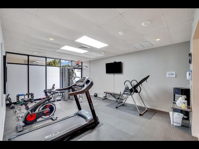 2400 Presidential Way 401, West Palm Beach, FL 33401