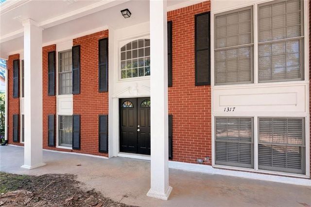 1317 Cedar Heights, Stone Mountain, GA 30083