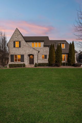 4088 Kings Camp Pass, Arrington, TN 37014