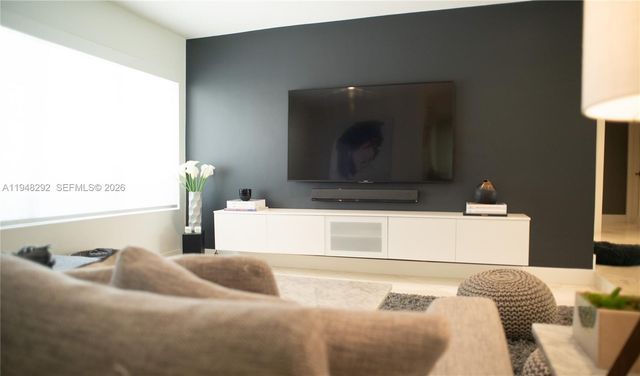 2110 Keystone Blvd, North Miami, FL 33181