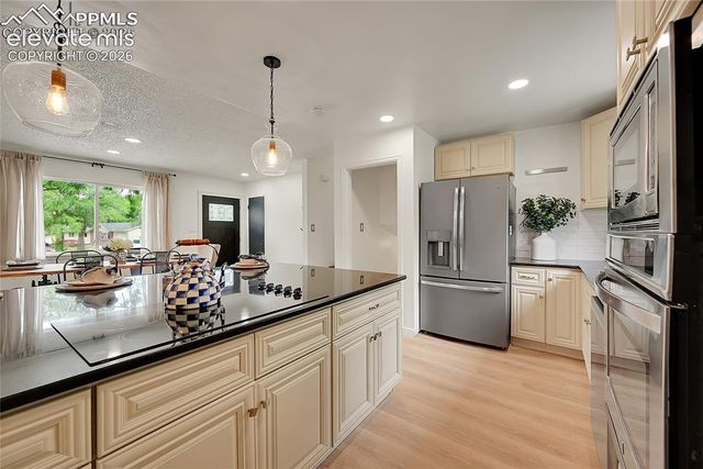239 Tanna Court, Colorado Springs, CO 80916