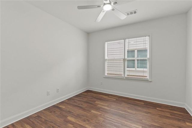 5209 Noble Village Way, Lilburn, GA 30047