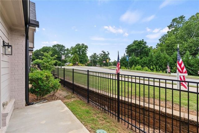 5209 Noble Village Way, Lilburn, GA 30047