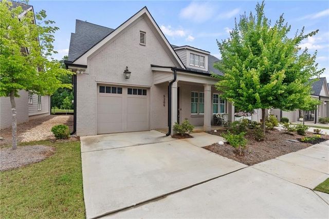 5209 Noble Village Way, Lilburn, GA 30047