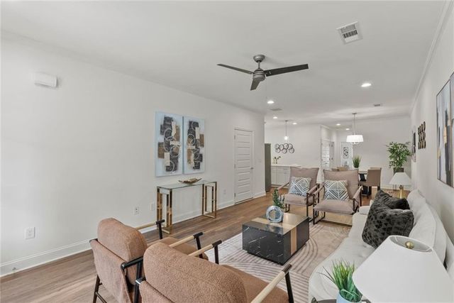5209 Noble Village Way, Lilburn, GA 30047