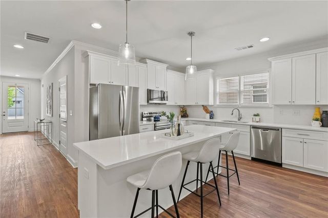 5209 Noble Village Way, Lilburn, GA 30047