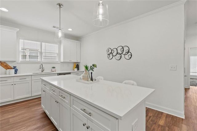 5209 Noble Village Way, Lilburn, GA 30047