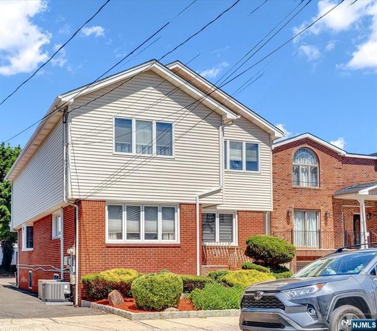 69 Lincoln Street, Fairview, NJ 07022
