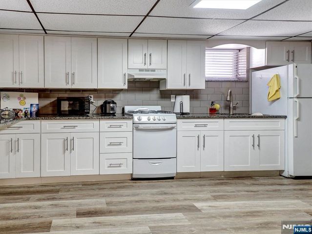 69 Lincoln Street, Fairview, NJ 07022
