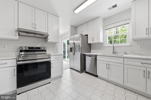 20532 NEERWINDER ST, Germantown, MD 20874