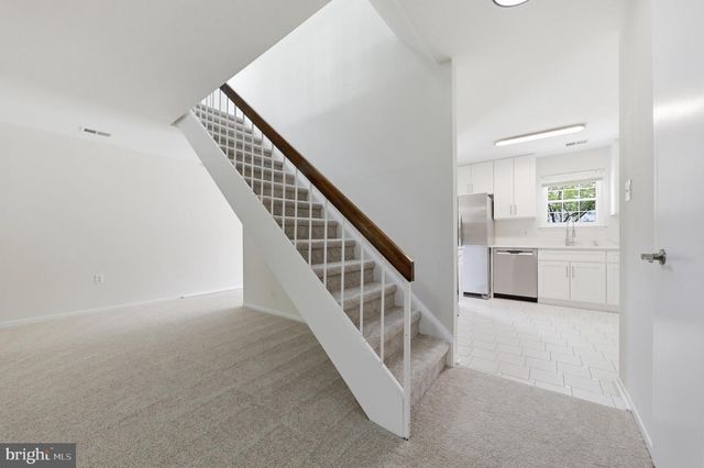 20532 NEERWINDER ST, Germantown, MD 20874