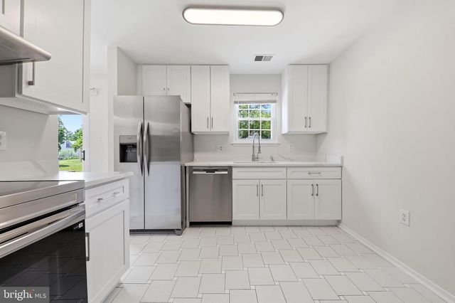 20532 NEERWINDER ST, Germantown, MD 20874