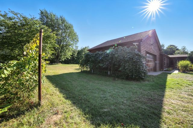 78667 40th Avenue, Covert, MI 49043