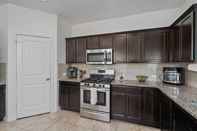 10308 Hatton LN, Austin, TX 78754