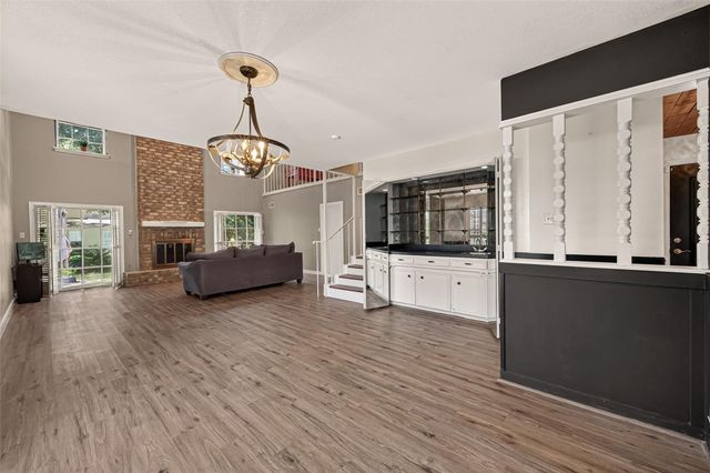 2718 Kissing Camel Court, Missouri City, TX 77459