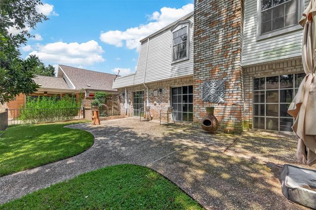 2718 Kissing Camel Court, Missouri City, TX 77459