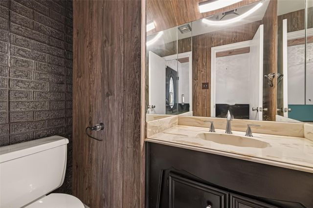 2718 Kissing Camel Court, Missouri City, TX 77459