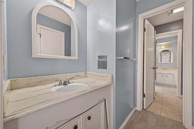 2718 Kissing Camel Court, Missouri City, TX 77459