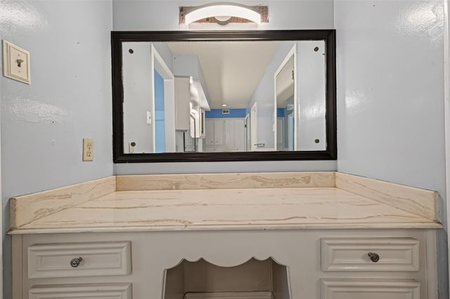2718 Kissing Camel Court, Missouri City, TX 77459