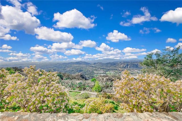 6750 Rainbow Heights Road, Fallbrook, CA 92028