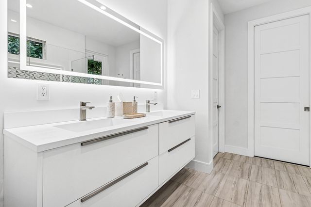 412 SE 4th Avenue, Delray Beach, FL 33483
