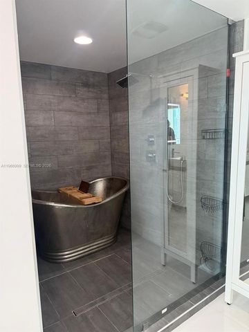 888 Biscayne Blvd 3101, Miami, FL 33132