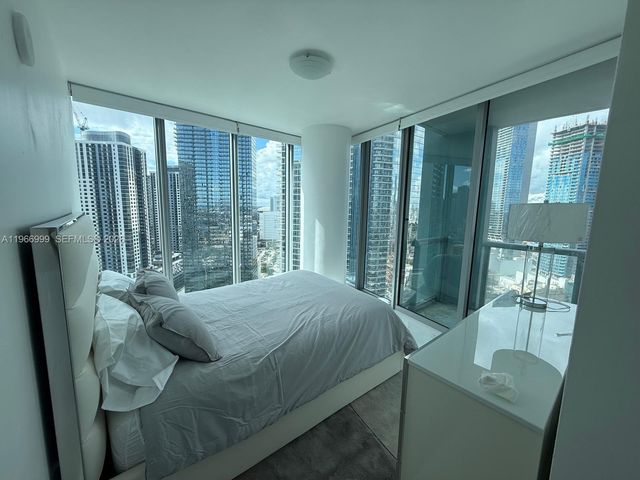 888 Biscayne Blvd 3101, Miami, FL 33132