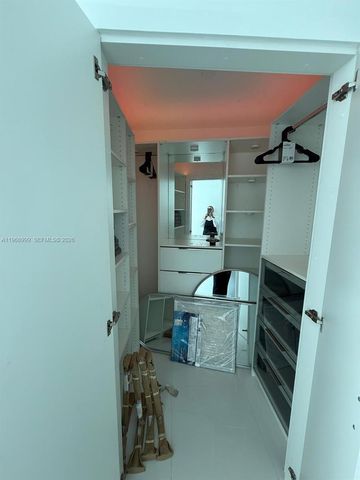 888 Biscayne Blvd 3101, Miami, FL 33132