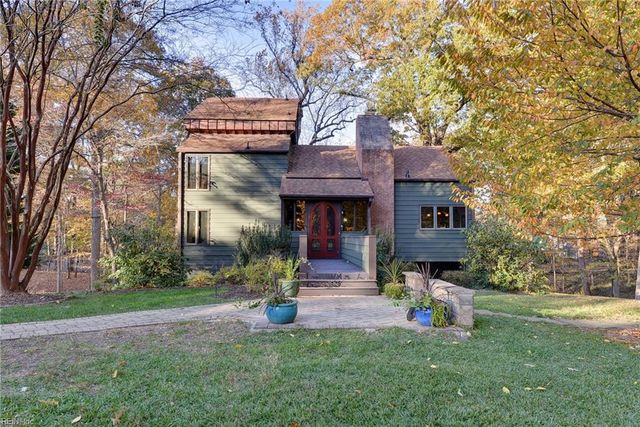 302 Artillery RD, Yorktown, VA 23692