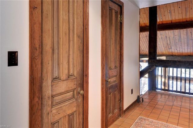 302 Artillery RD, Yorktown, VA 23692