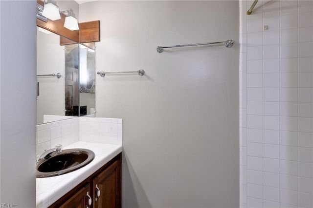 302 Artillery RD, Yorktown, VA 23692