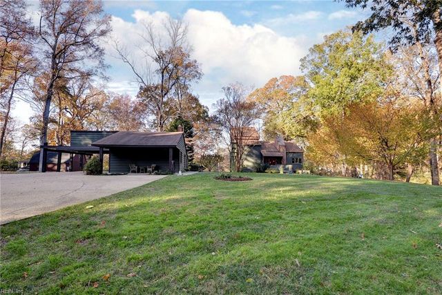 302 Artillery RD, Yorktown, VA 23692