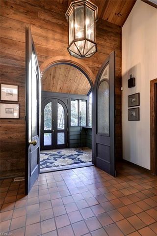 302 Artillery RD, Yorktown, VA 23692