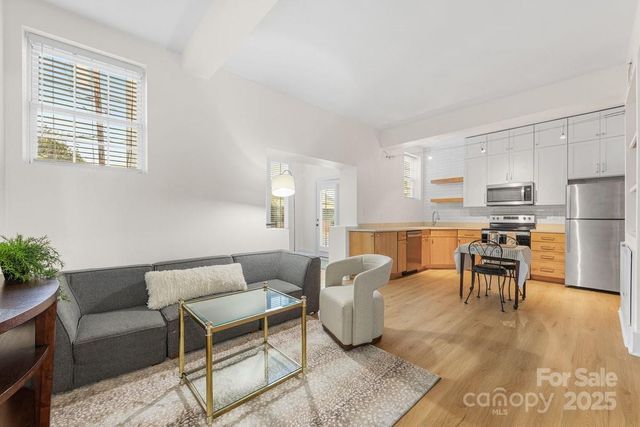 2501 Roswell Avenue 105, Charlotte, NC 28209