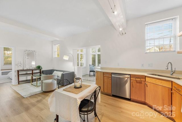 2501 Roswell Avenue 105, Charlotte, NC 28209