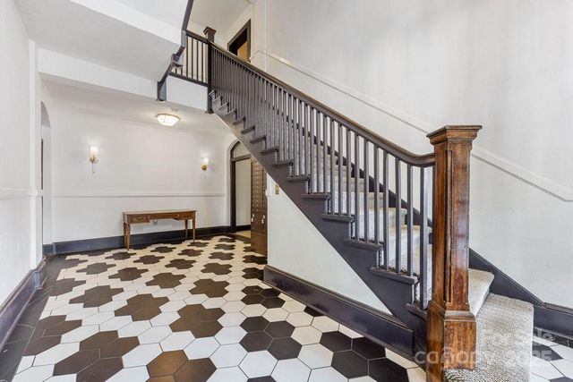 2501 Roswell Avenue 105, Charlotte, NC 28209