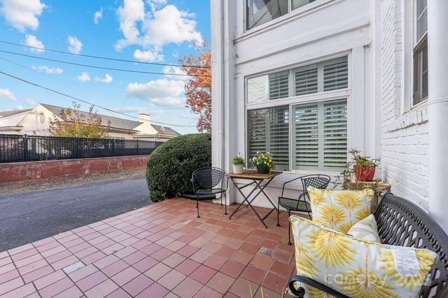 2501 Roswell Avenue 105, Charlotte, NC 28209