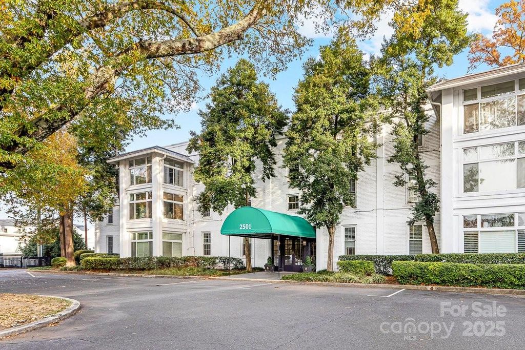 2501 Roswell Avenue 105, Charlotte, NC 28209