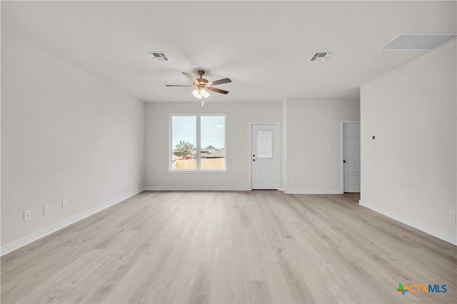 414 University Avenue, Troy, TX 76579