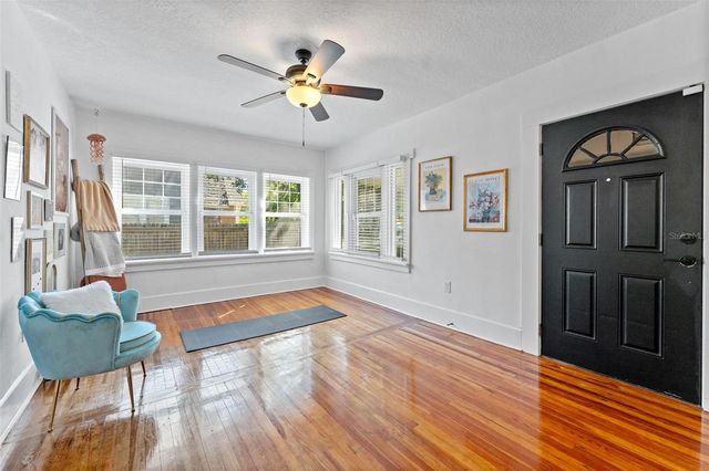 4221 1ST AVENUE N, St Petersburg, FL 33713