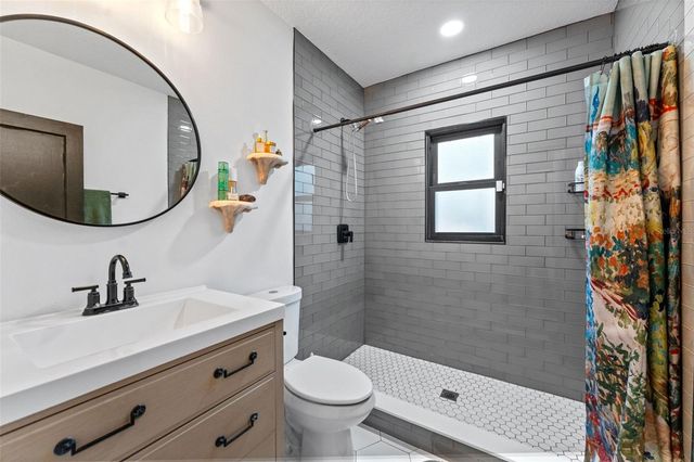 4221 1ST AVENUE N, St Petersburg, FL 33713