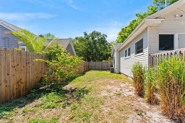 4221 1ST AVENUE N, St Petersburg, FL 33713