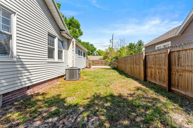 4221 1ST AVENUE N, St Petersburg, FL 33713