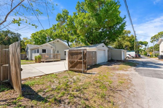 4221 1ST AVENUE N, St Petersburg, FL 33713