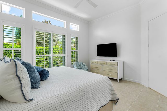 116 Coral Cay Drive, Palm Beach Gardens, FL 33418