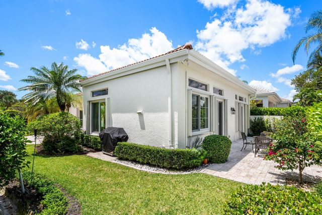 116 Coral Cay Drive, Palm Beach Gardens, FL 33418