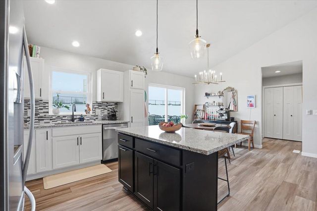 676 Porter Road, Evansville, WI 53536