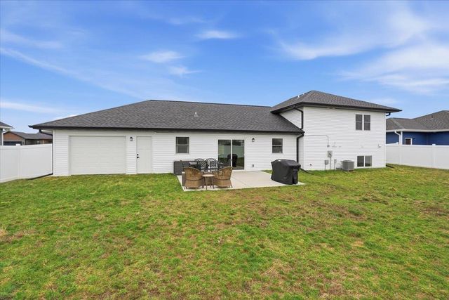 676 Porter Road, Evansville, WI 53536