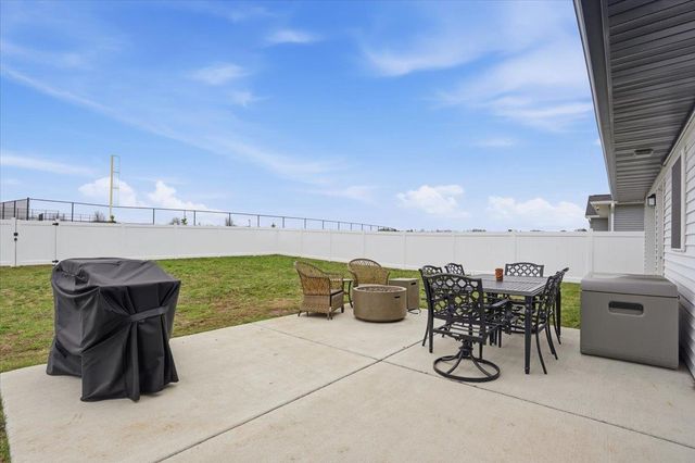 676 Porter Road, Evansville, WI 53536